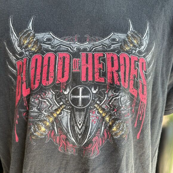 Blood Of Heros Mens Shirt Size XXL Video Game Grunge Distressed‎ Skulls Chains - Picture 2 of 9